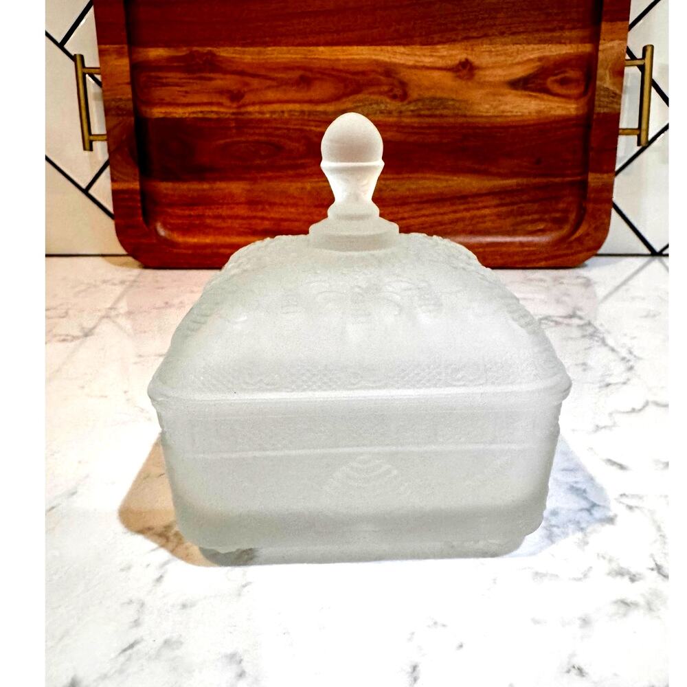 vintage Indiana Glass Tiara Frosted Honey Bee Hive Box candy trinket dish